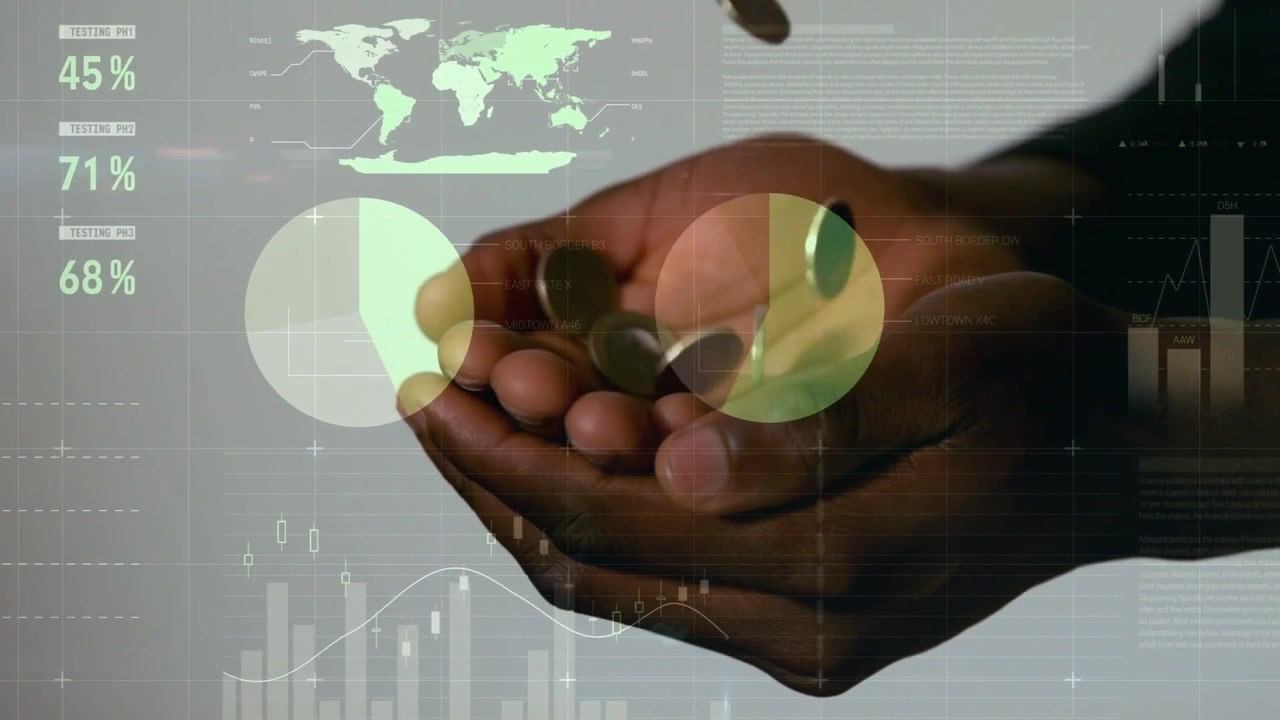 Mãos masculinas recebendo moedas caindo em estúdio enquanto gráficos HUD financeiros se alinham, mostrando crescimento