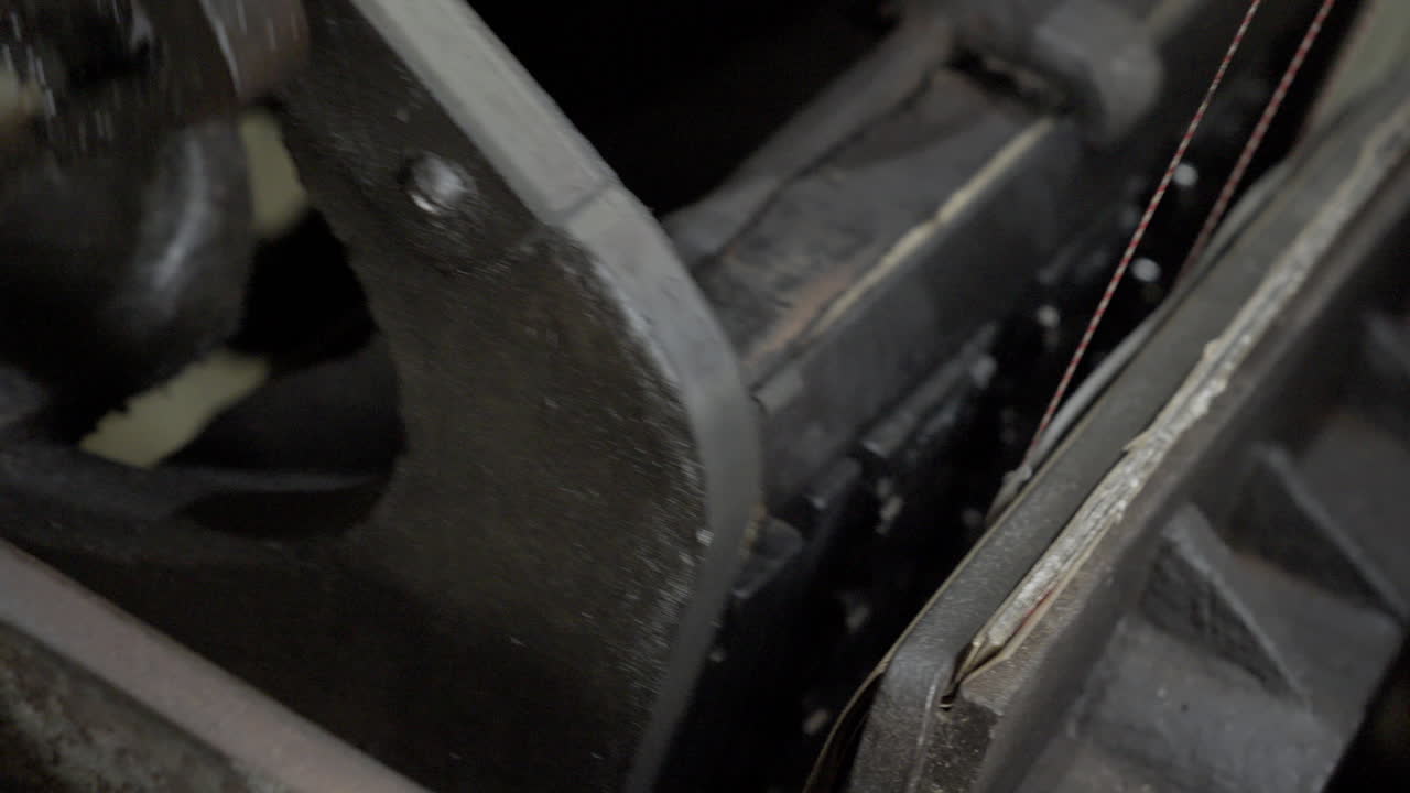 старая печатная машина на работе