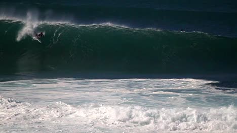 surf hawaiano de olas grandes