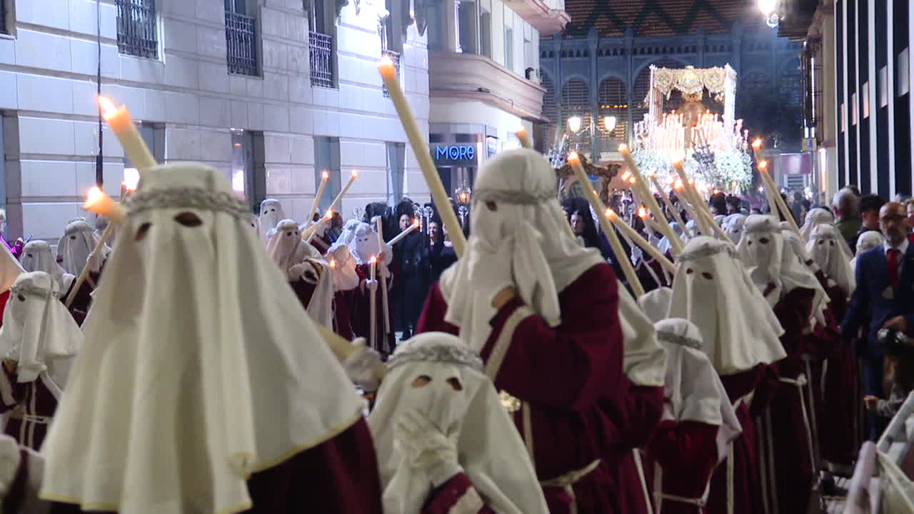 밤의 종교 행렬