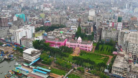 Palacio-Residencial-Museo-Ahsan-Manzil-En-Dhaka,-Bangladesh