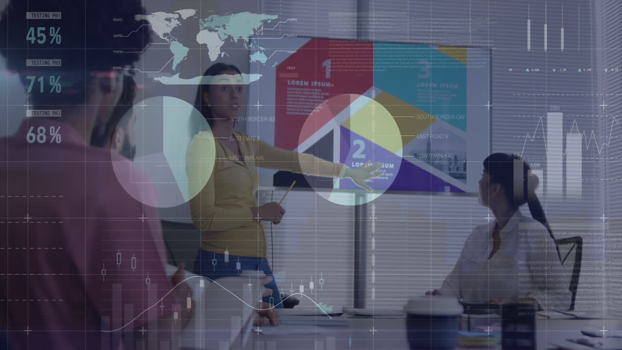 animación del procesamiento de datos estadísticos sobre una mujer afroamericana haciendo una presentación en la oficina