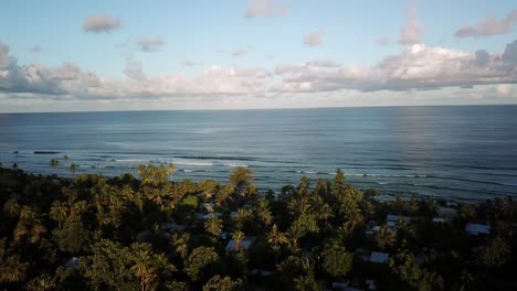 Luftaufnahme-In-Richtung-Meer-Bei-Tarawa,-Kiribati