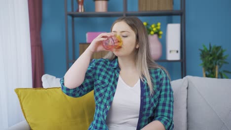 the young woman who consumes water.