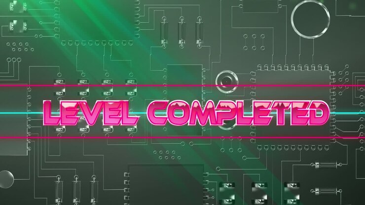 Text 'Level abgeschlossen' auf Neonbanner über einer Nahaufnahme von Mikroprozessorverbindungen auf schwarzem Hintergrund.
