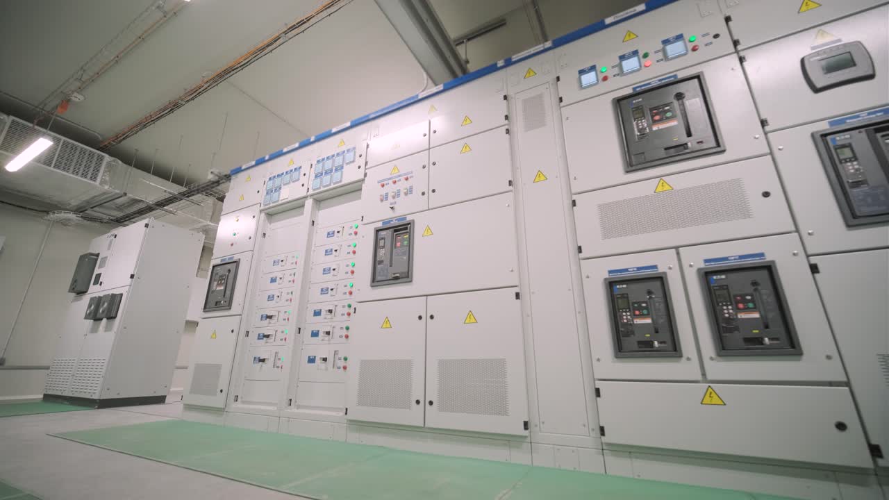 Electric voltage control room of a plant