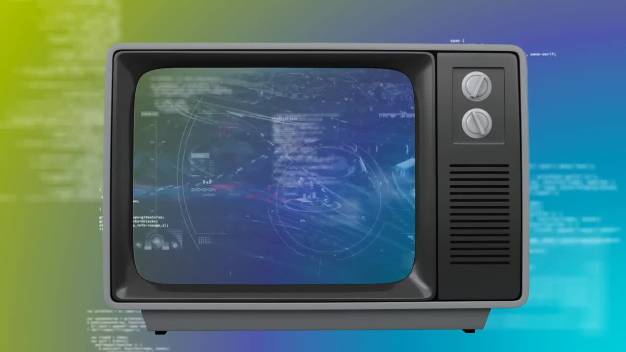 Vecchia TV con paesaggio urbano sullo schermo su sfondo colorato