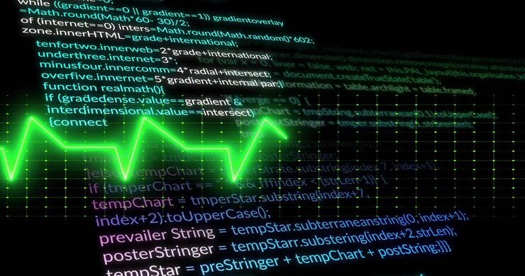 Línea de EKG de latido digital superpuesta en código informático en desplazamiento