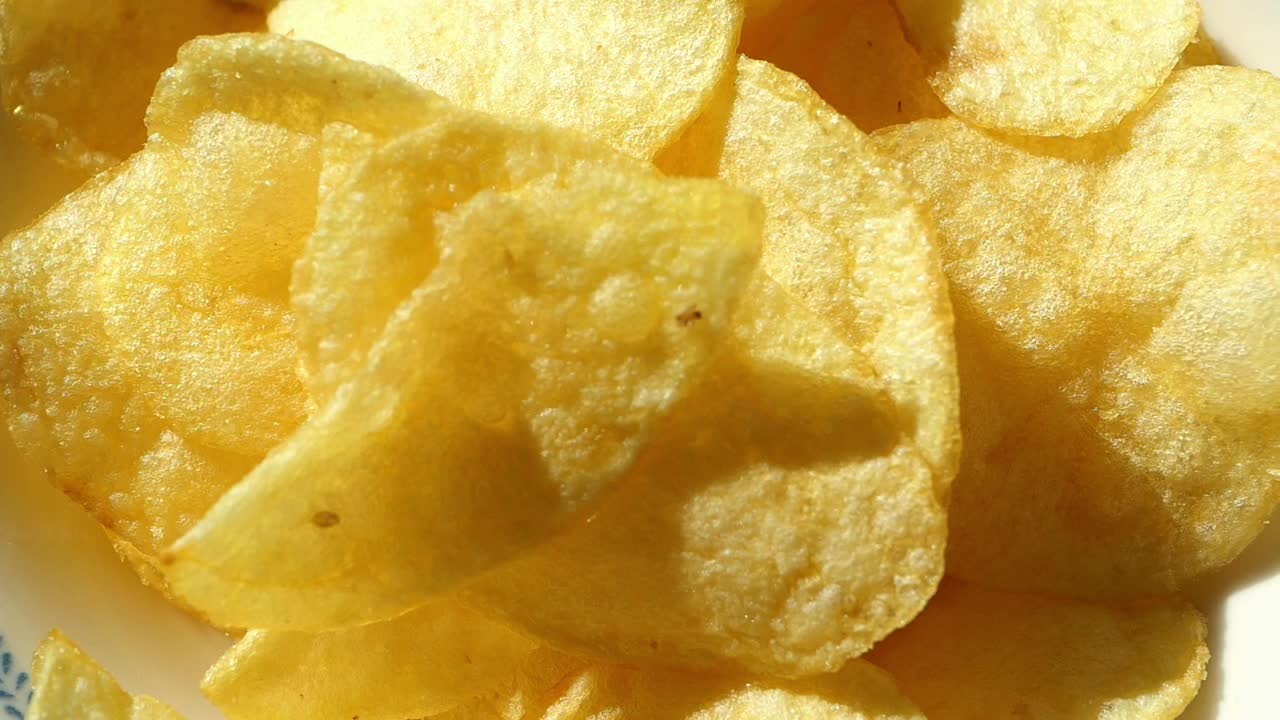 Close up of a bowl of potato chips