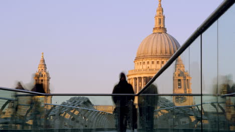 Millennium-Bridge-Londres-02