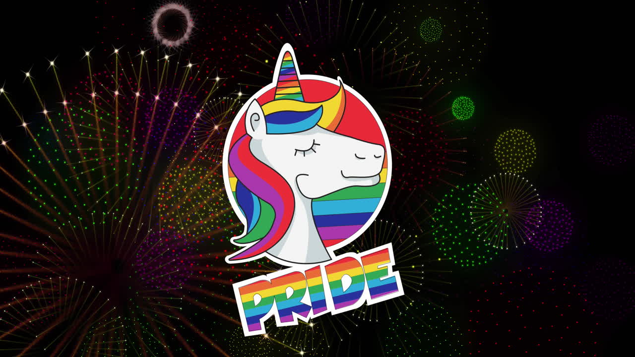 자부심의 애니메이션 무지개 텍스트, 유니콘과 불꽃놀이가 검은 바탕에 폭발합니다.