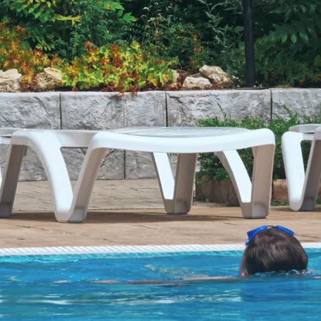 niños felices en las vacaciones de verano