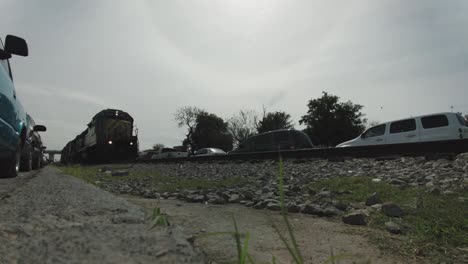 Imagen-De-Un-Tren-De-Alta-Velocidad-Pasando-Por-Reynosa,-México.