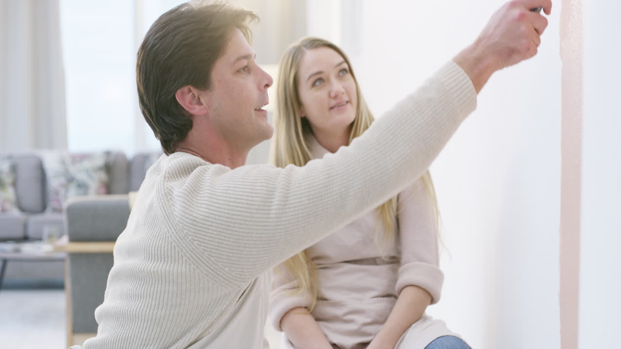 완벽한 집은 페인트 작업으로 멀리 있습니다.