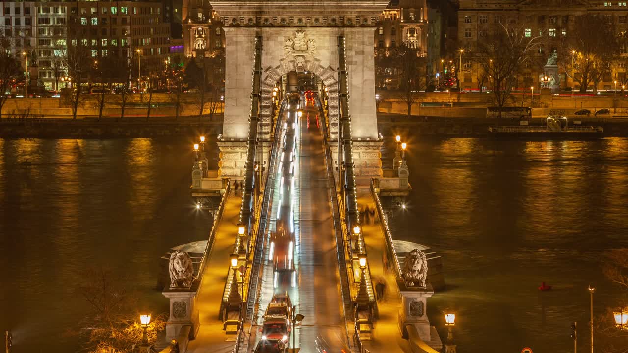 The Chain Bridge in Budapest, Hungary, 4k night time-lapse footage