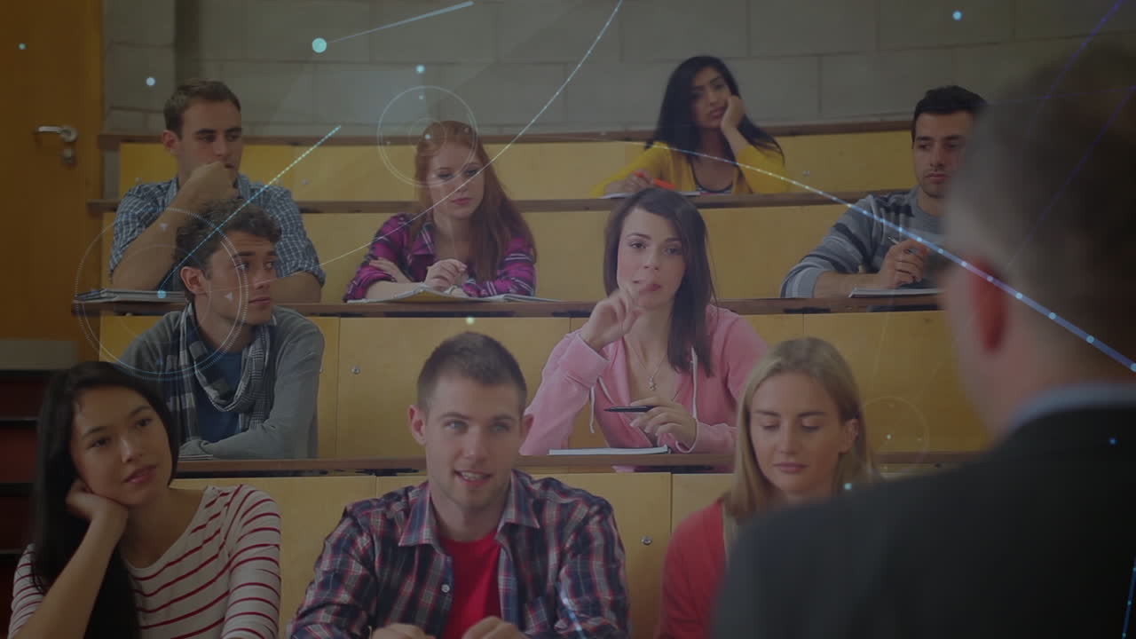 animación del procesamiento de datos sobre diversos estudiantes que aprenden en el aula