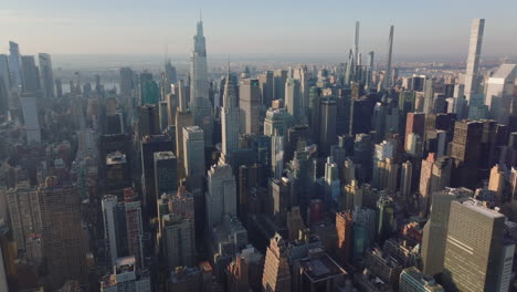 High-angle-view-of-development-in-midtown.-High-rise-office-or-apartment-buildings.-Manhattan,-New-York-City,-USA