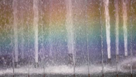 fuente de agua de arco iris de colores