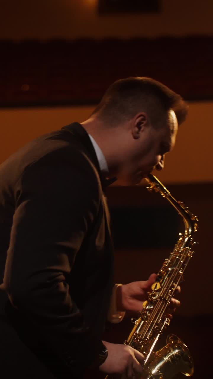 Esibizione di Sassofono Jazz e Pianoforte