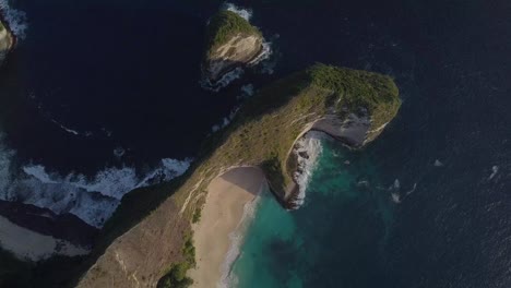 aerial: nusa penida island kelingking beach