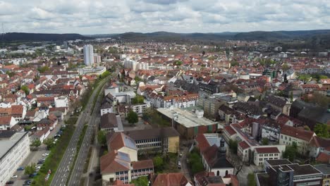 Ciudad-Alemana-De-Kaiserslautern-En-Drone