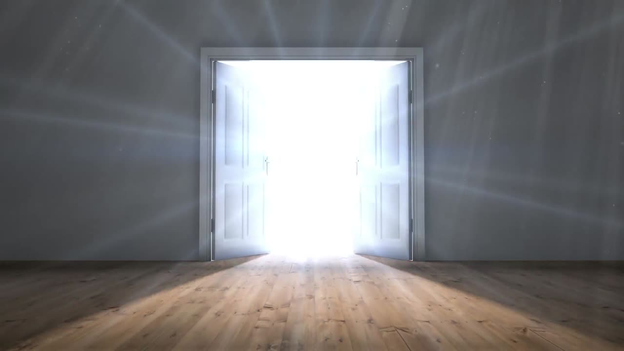 animación de rastros de luz sobre la puerta abierta