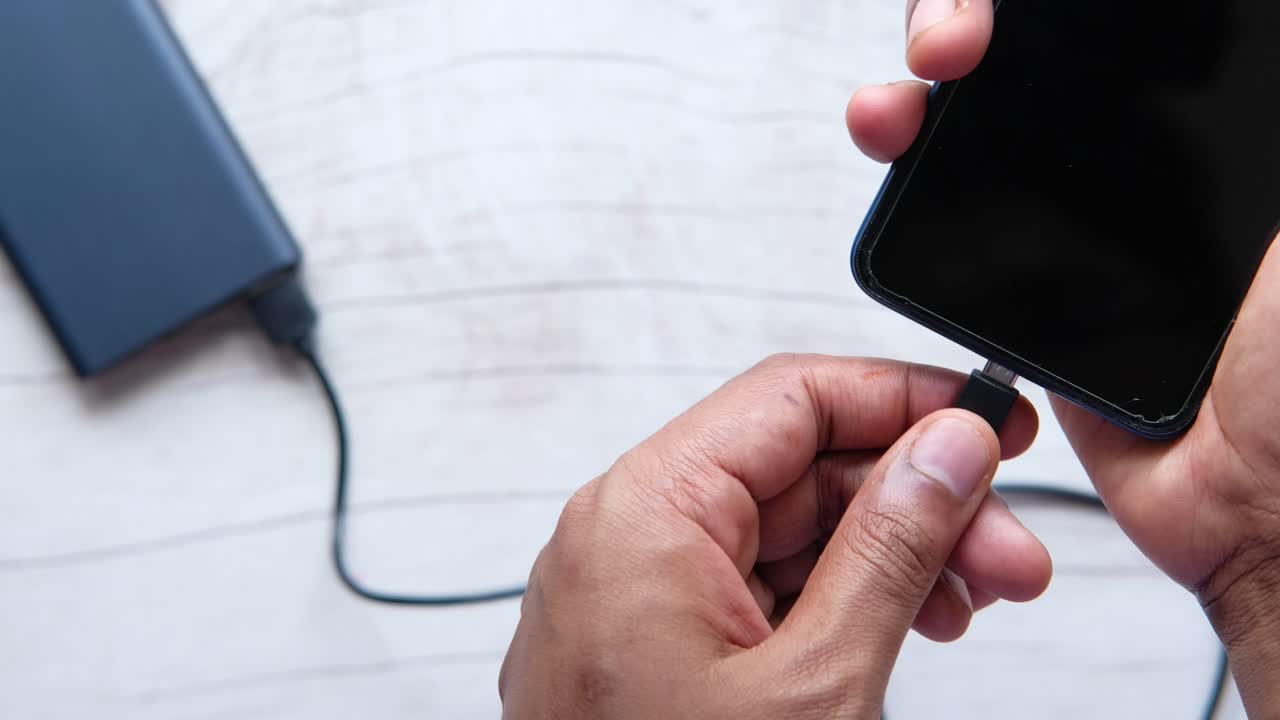 Charging Smartphone with Power Bank