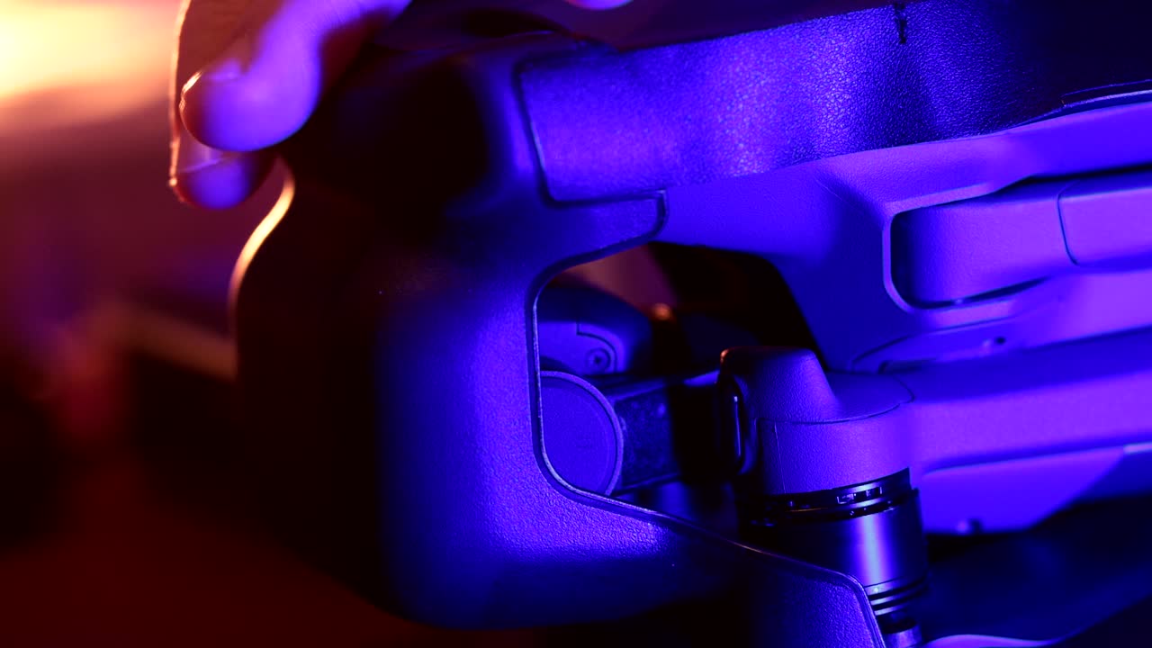 revelando la cámara de un dron, vista macro de primer plano