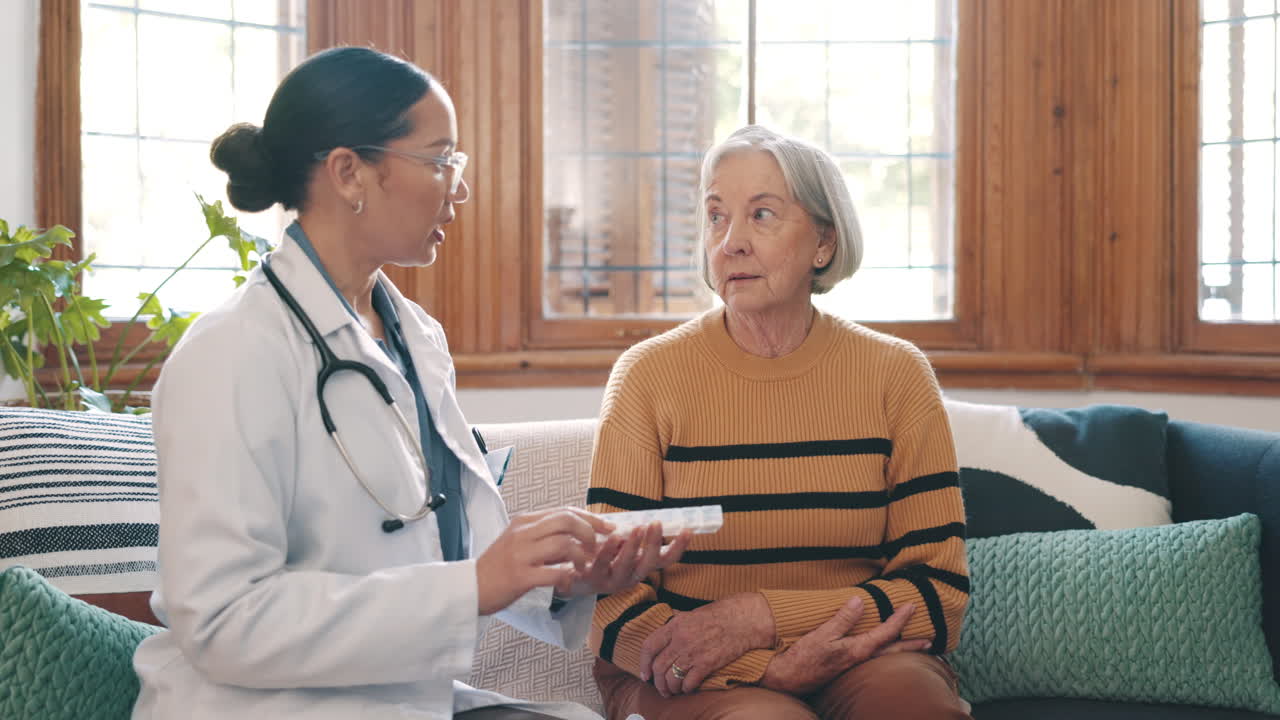 노인 여성, 의사 및 약물