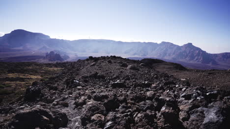 Tierras-áridas-Sin-Agua-Sin-Urbanizar-Del-Parque-Del-Teide-España