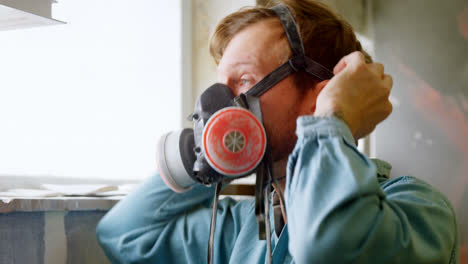 man wearing gas mask 4k