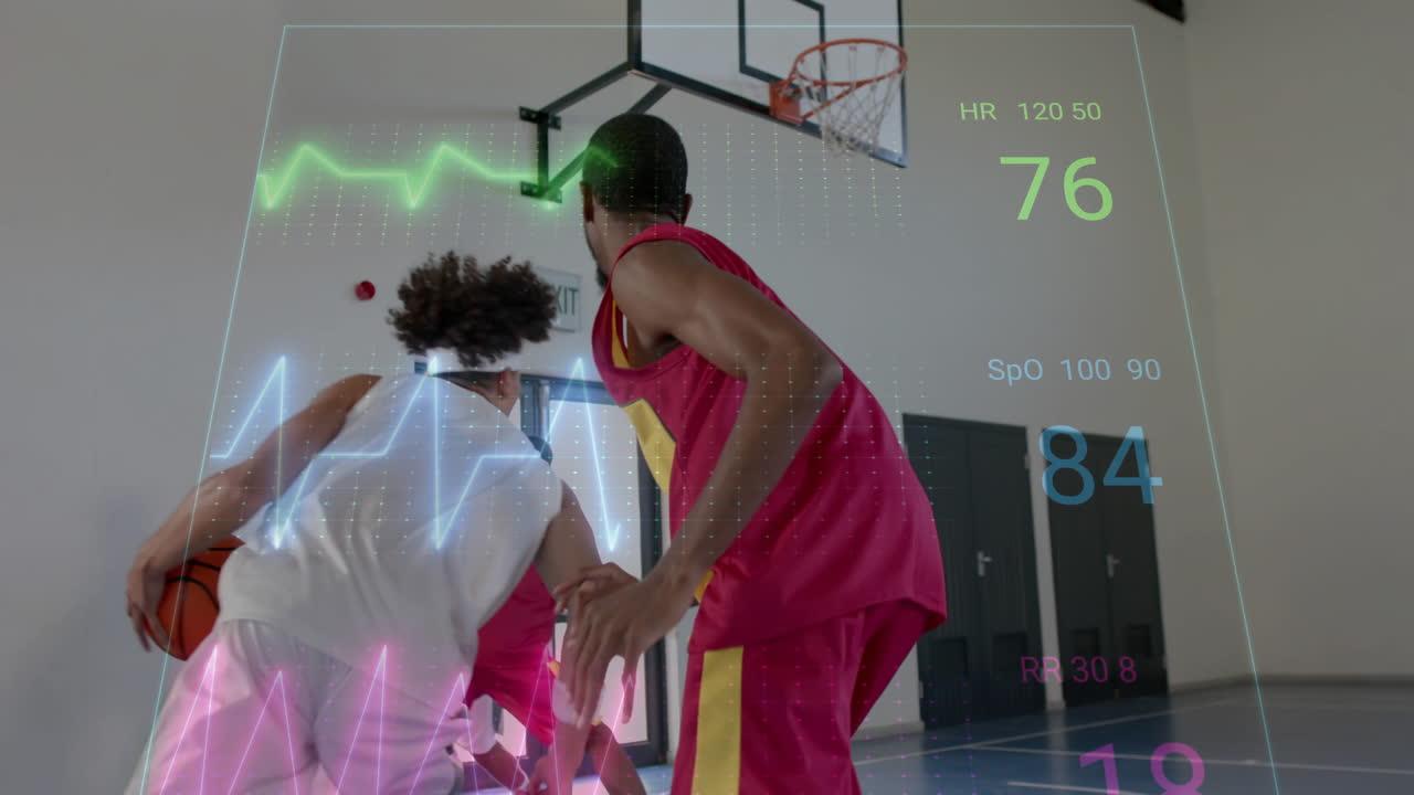 animación del procesamiento de datos digitales sobre diversos jugadores de baloncesto en la cancha