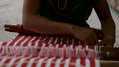 Mayan-Woman-Weaving-Fabric-In-Guatemala---Close-Up