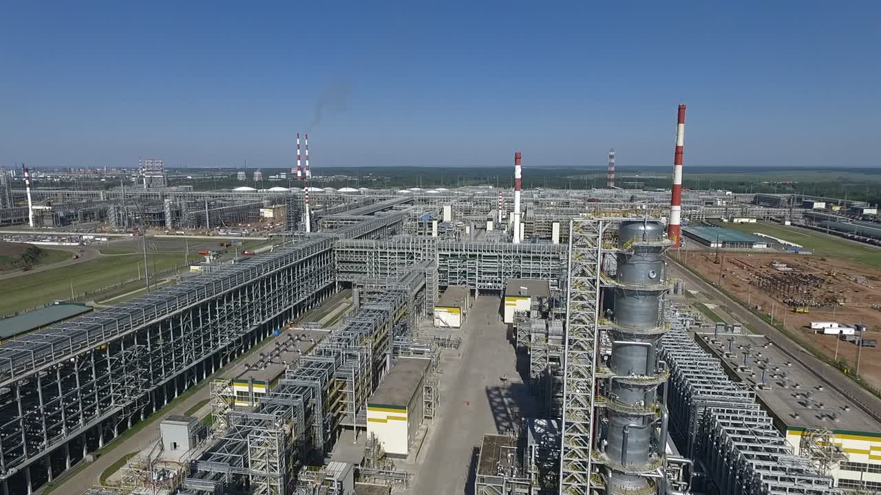 vistas aéreas de las instalaciones de la refinería de petróleo