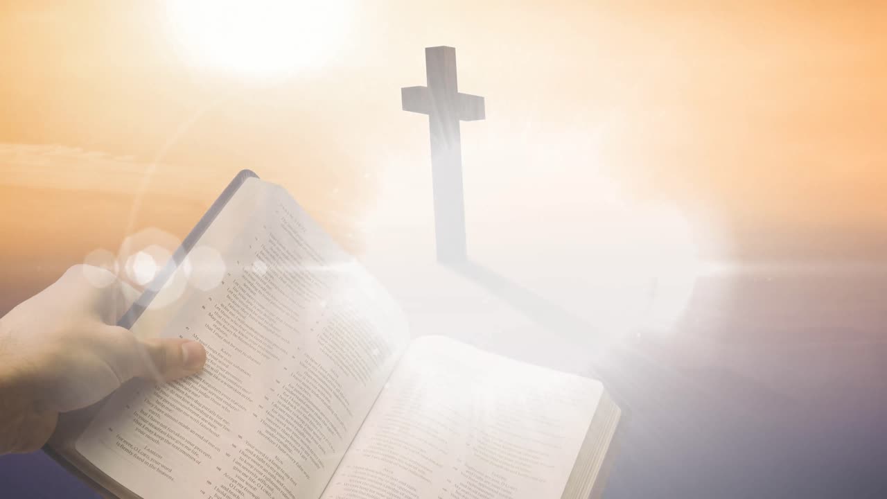 오렌지색 배경 에 빛나는 반점 과 함께 성서 를 읽고 있는 그리스도인 십자가 와 사람 의 애니메이션