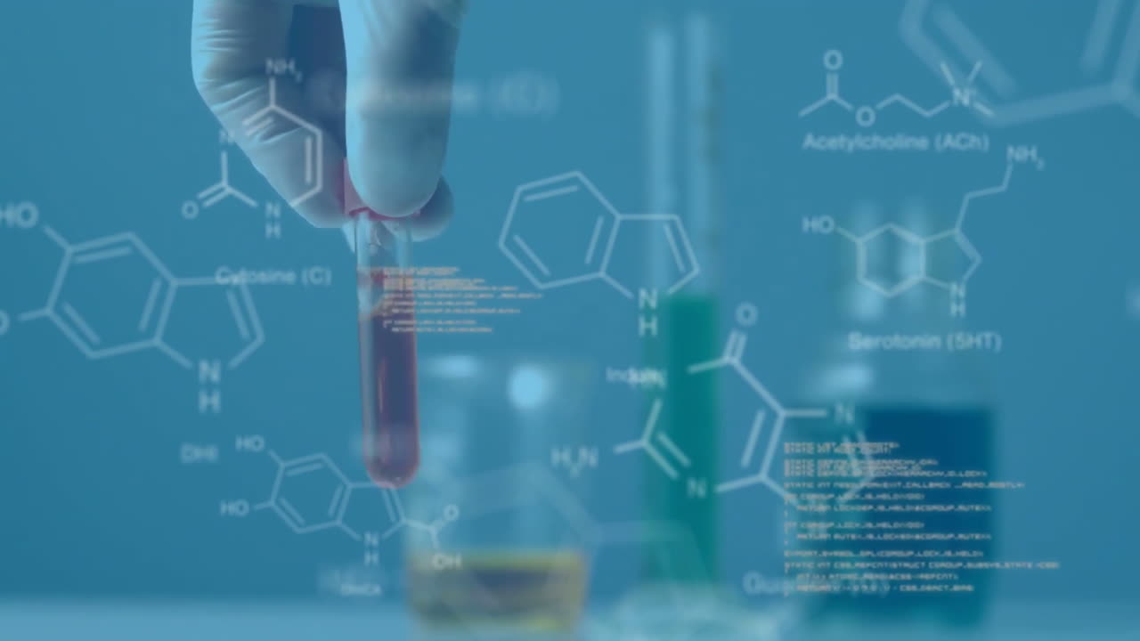화학 화합물의 데이터와 구조 공식이 앞에 있는 시험 튜브