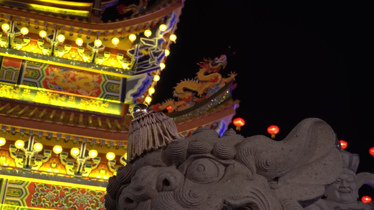 león del templo chino en el templo