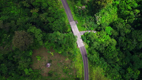caminos de montaña en el distrito de santa fe en la provincia de veraguas, panamá, selva tropical