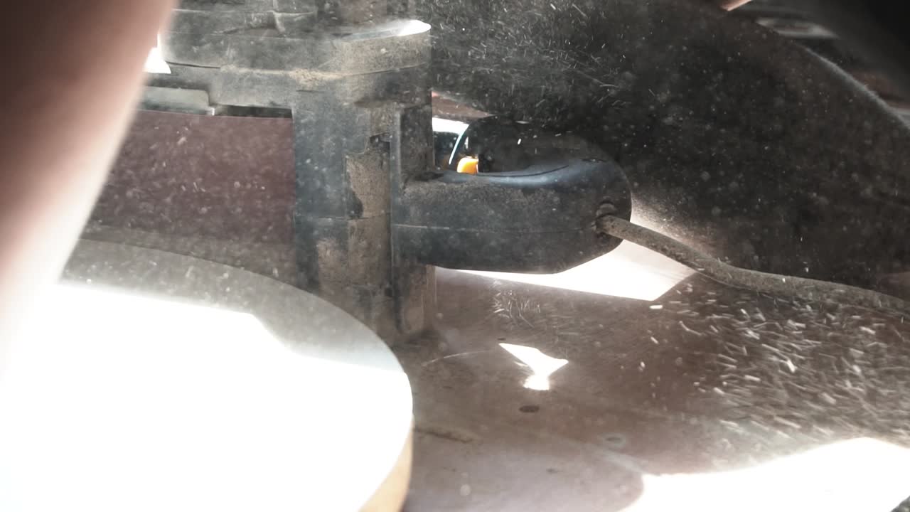 목재 가공 과정: 둥근 테이블 을 는