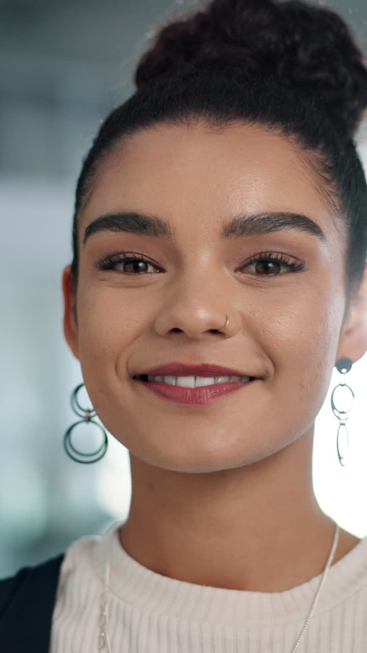retrato de una mujer sonriente