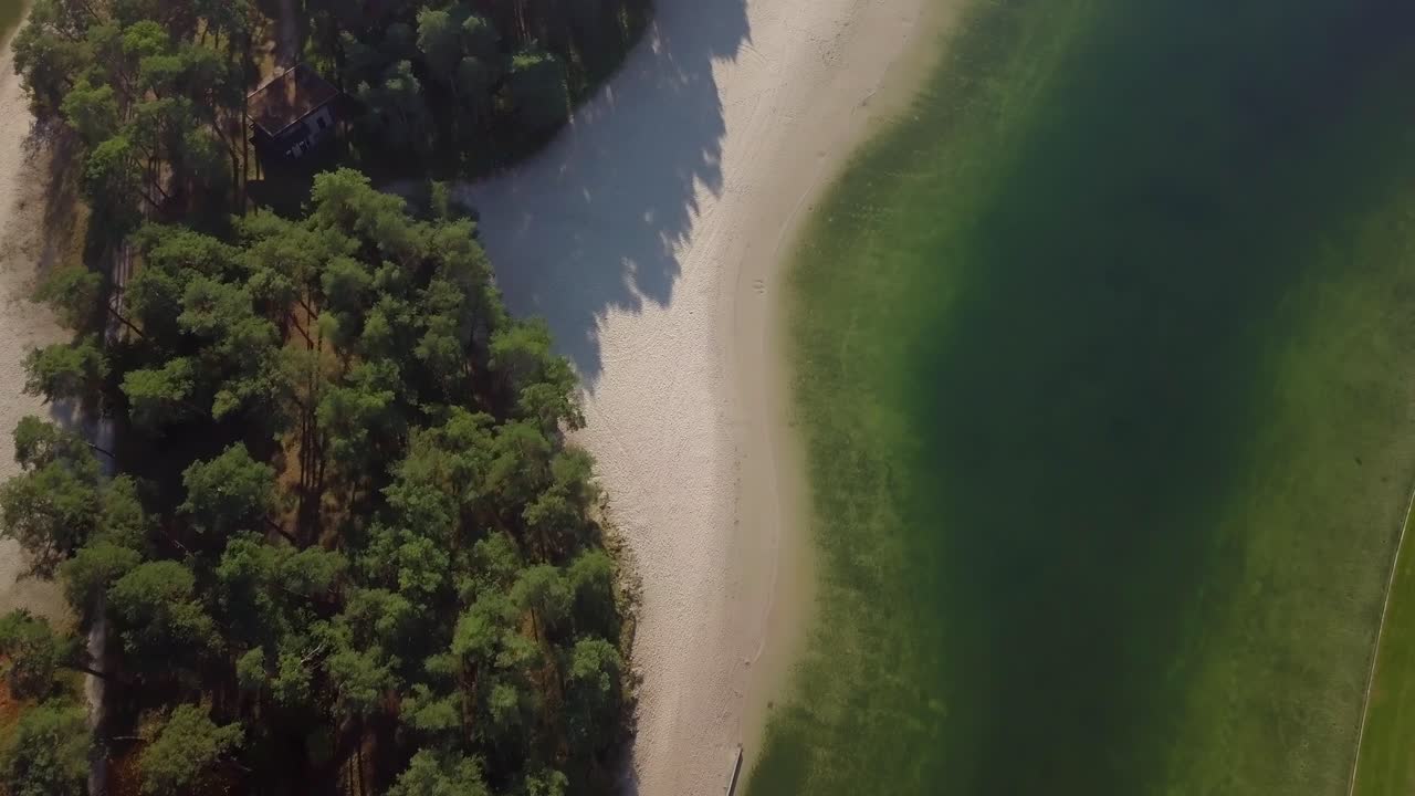 네덜란드, 유럽의 henchotermeer에서 바라 본 열대 낙원의 공중 드론 보기