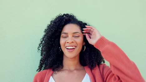 Black-woman-smile,-play-with-natural-hair