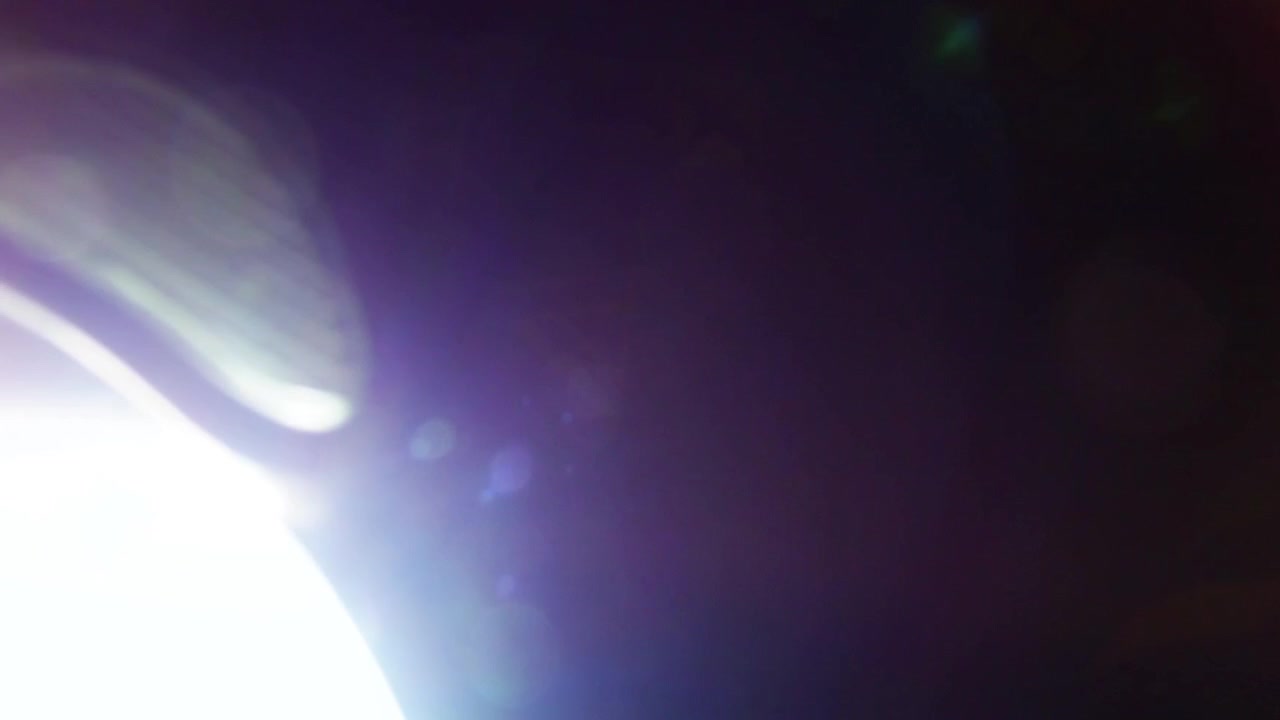 Superposiciones Abstractas de Fugas de Luz y Destellos de Lente
