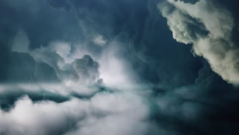 tormenta en el cielo con nubes oscuras 4k