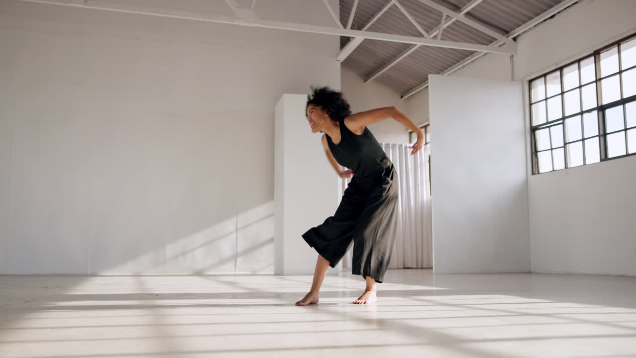 Dance, performance and creative woman practice