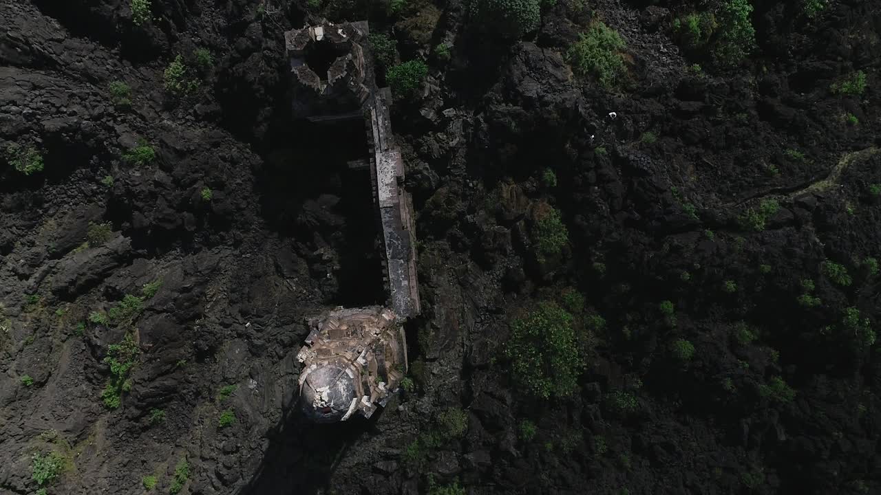 vista superior de las ruinas de paricutin en méxico