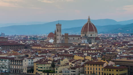 Lapso-De-Tiempo-Al-Atardecer-Del-Horizonte-De-Florencia-En-Italia