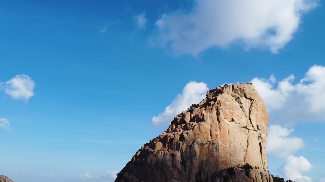 Vista panoramica di una montagna nell'area di Taif, Arabia Saudita