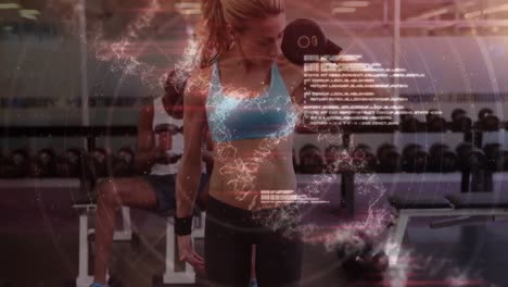 animación de la hilatura de cadenas de adn y procesamiento de datos sobre una mujer en forma que hace ejercicio con pesas