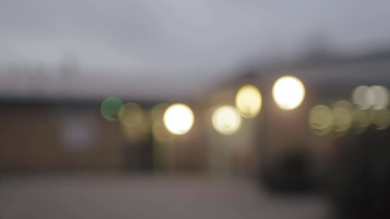 bokeh del edificio a la hora de cerrar por la tarde